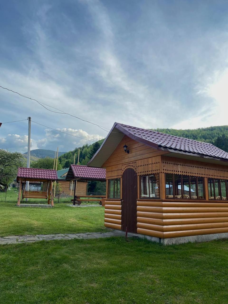 Appartement Карпатська Полонина à Yaremtche Extérieur photo